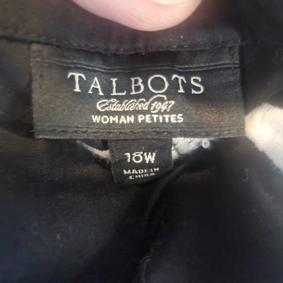 TALBOTS Size 18W Petite B&W 3/4 sleeve palm print tunic top with side zipper - Picture 2 of 9